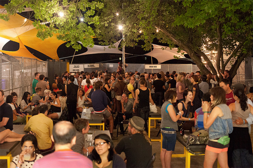 tba12_beergarden_wayne